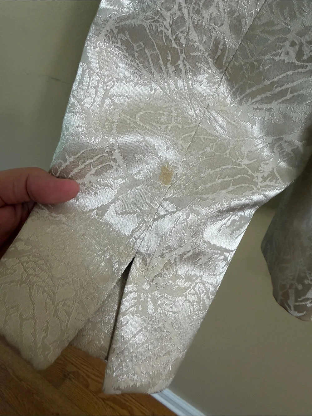 Collections by Le Suit champagne, silver skirt suit size 12
